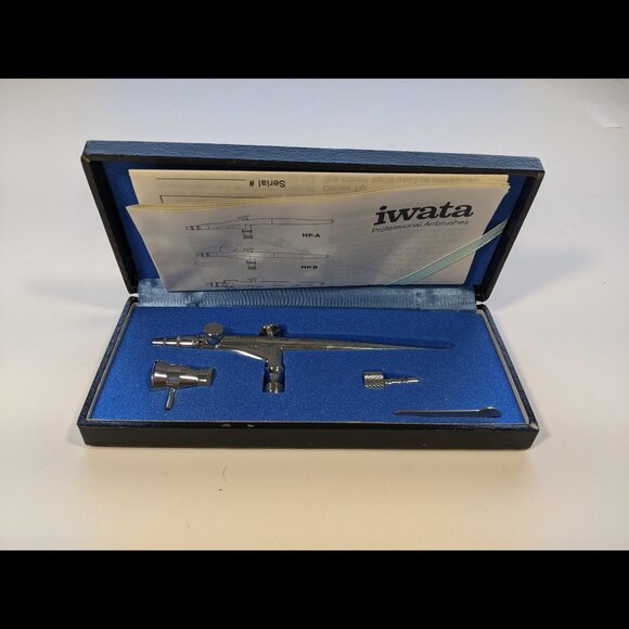 Vintage Iwata HP-SB Side Feed Airbrush with case Japan - WORKS - Picture 7 of 8